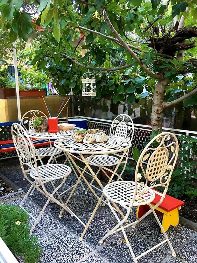 Yellow, Red & Blue Apartment スプリト エクステリア 写真