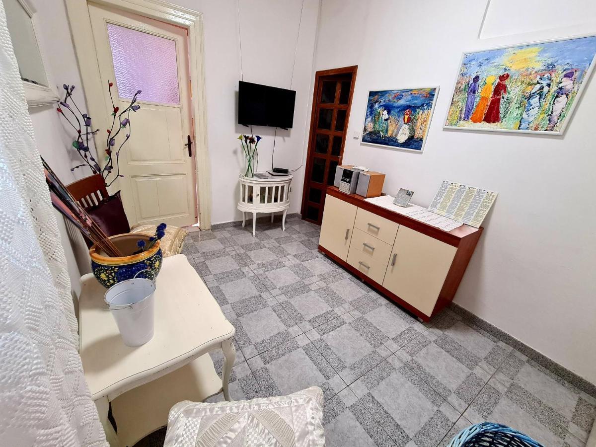 Yellow, Red & Blue Apartment スプリト エクステリア 写真
